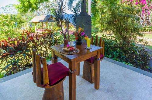 www.toyabali-resort.com