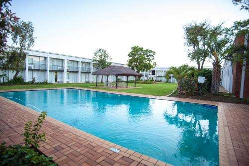 www.africanskyhotels.com