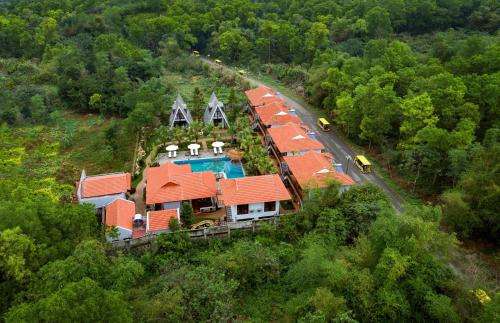 www.baidinhgardenresort.com
