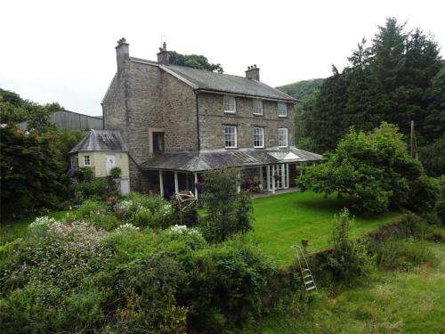 www.plas-esgair.co.uk