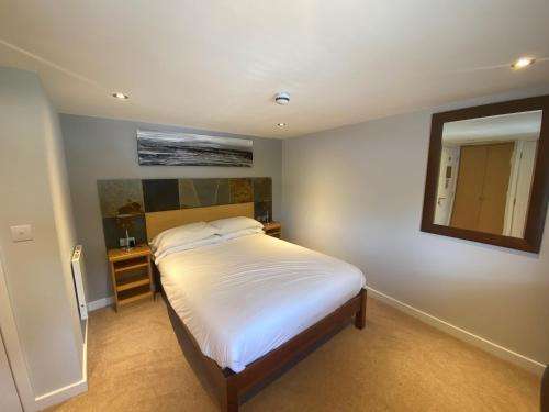 www.kingandqueeneastmalling.co.uk