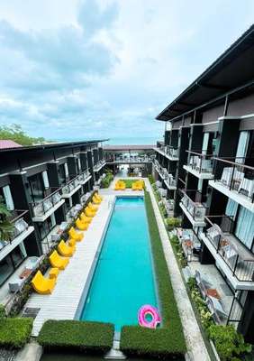 www.lalunebeachresort.com
