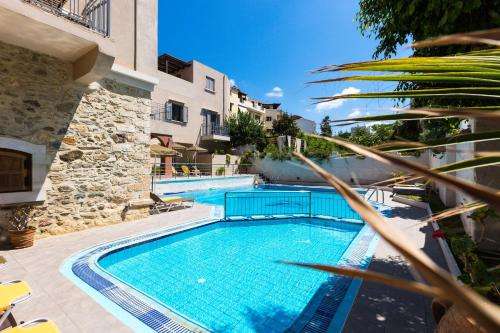 www.philoxenia-apartments.gr