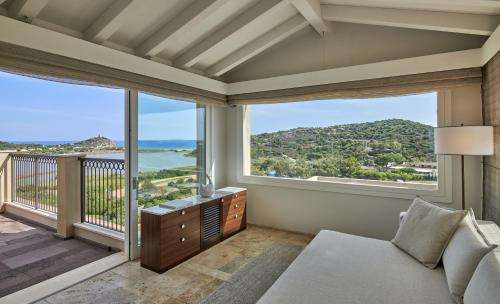 www.chialagunaresort.com