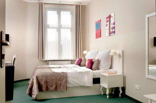 www.leoneaparthotel.pl