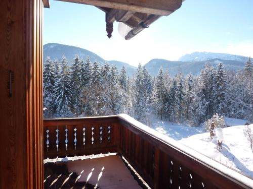 www.gaestehaus-lofertal.de