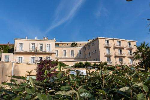 www.beaurivage-bandol.fr