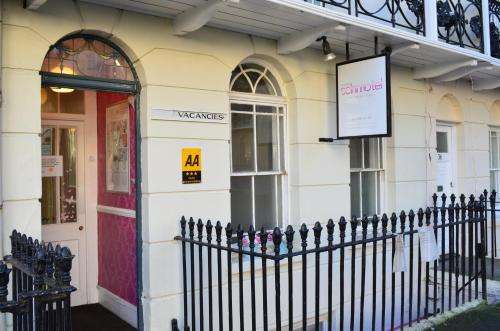www.motelschmotel.co.uk