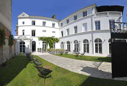 www.manoirdeleveche.fr