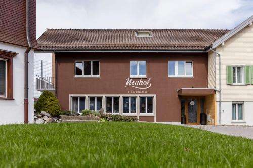www.neuhof-appenzell.ch