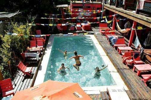 www.larubiahostel.uy