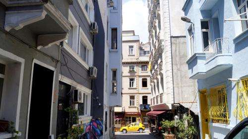 www.windrosehostelistanbul.com