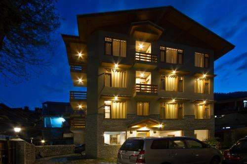 www.themanalihotels.com