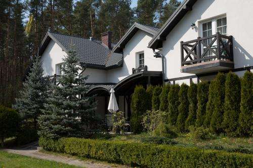 www.noclegi-debina.pl