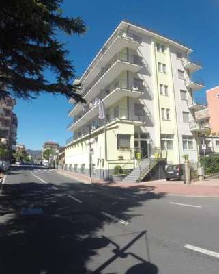 www.residencesanfrancisco.it