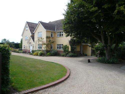 www.thenewnhamwhitehouse.co.uk
