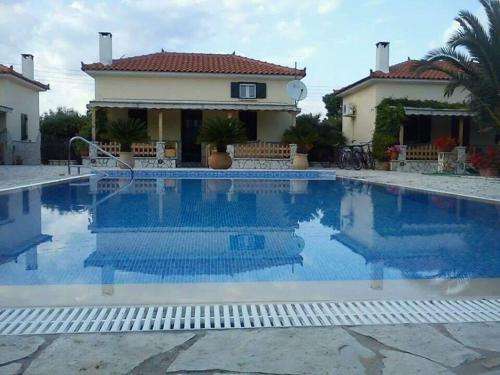 www.foufas-houses.gr