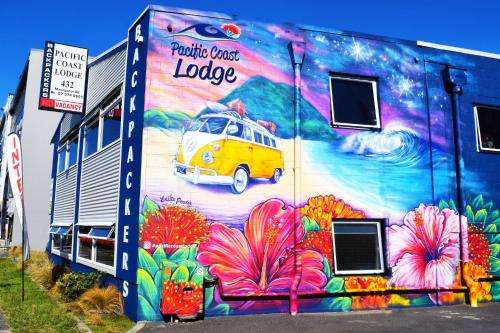 www.pacificcoastlodge.co.nz