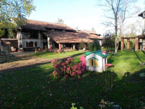 www.cascinaposcallone.it