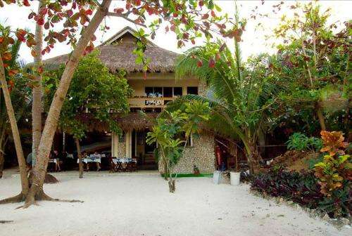 www.angelinabeachresort.com