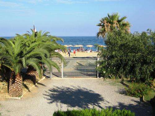 www.torresaracena.it