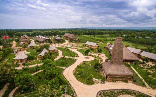 www.maringi-sumba.com