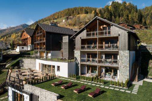 www.les-dolomites.it