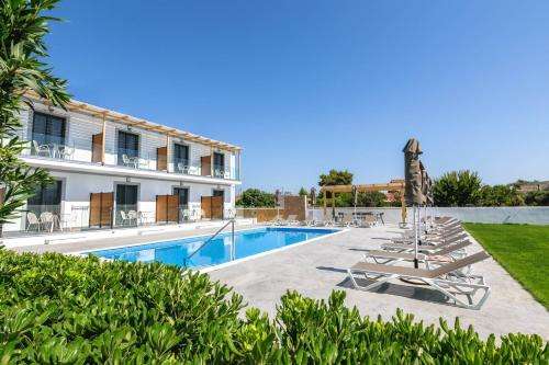 www.whitecanvaszante.com