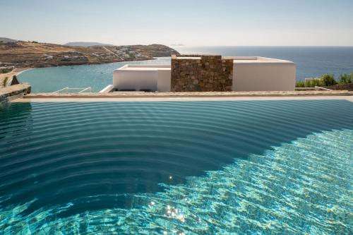 www.summitmykonos.com