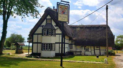 www.theclifdenarms.co.uk