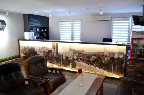 www.hostelmalinowski.pl