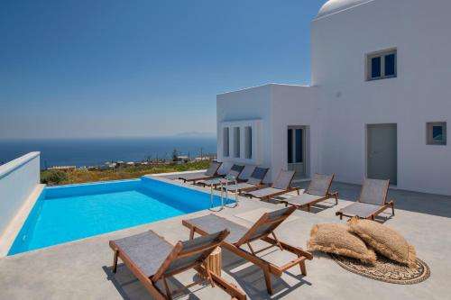 www.sevensantorini.com