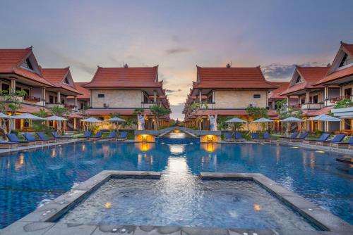 www.salilaresortbali.com