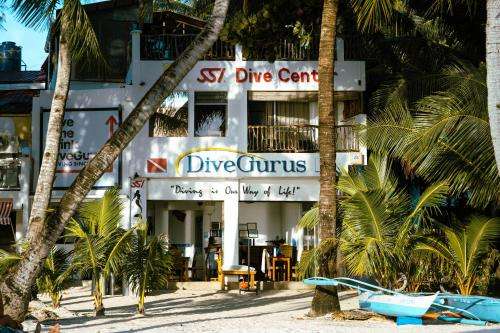 www.divegurus.com