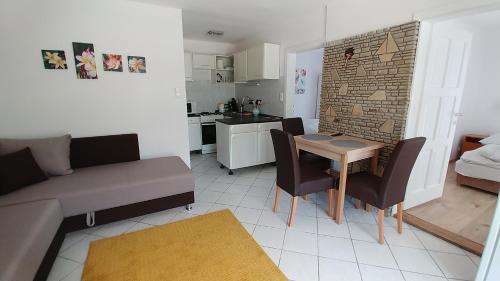 www.balatonapartmanfured.hu