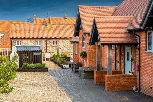 www.littleregenthall.co.uk