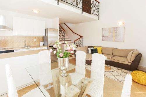 www.sevid-apartments-mikulic.com