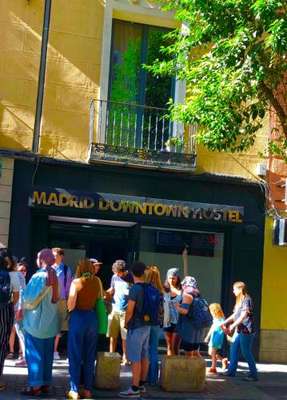 www.madriddowntownhostel.com