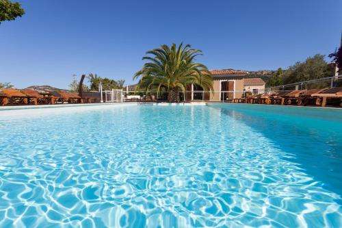 www.villas-caselle.com