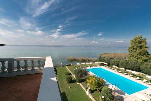 www.villapioppihotel.com