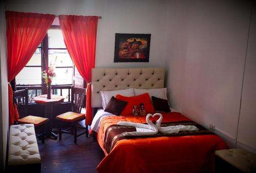 www.goldenhouseinn.com