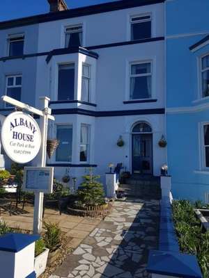www.albanyhousehotel.com