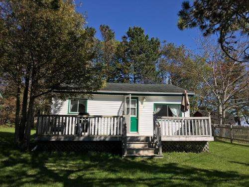www.bythebaycottages.ca