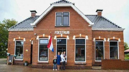 www.herbergfoestrum.nl