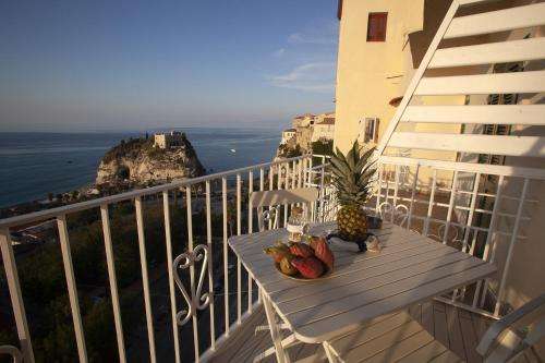 www.letoldedelcorallone-tropea.it