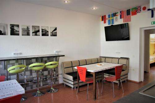 www.hosteljelgava.lv