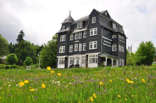 www.cafe-hotel-daheim.de