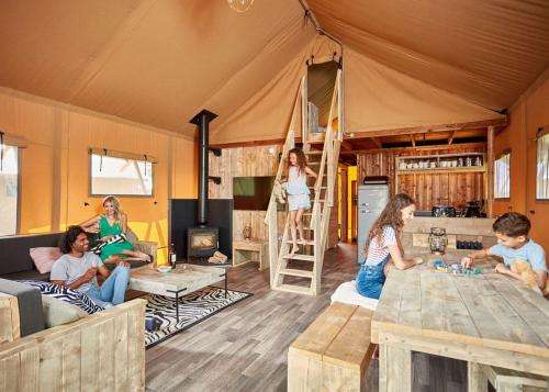 www.leisureresorts.co.uk