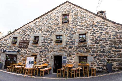 www.auberge-des-calades.fr