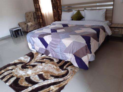 www.goddisapartments.com